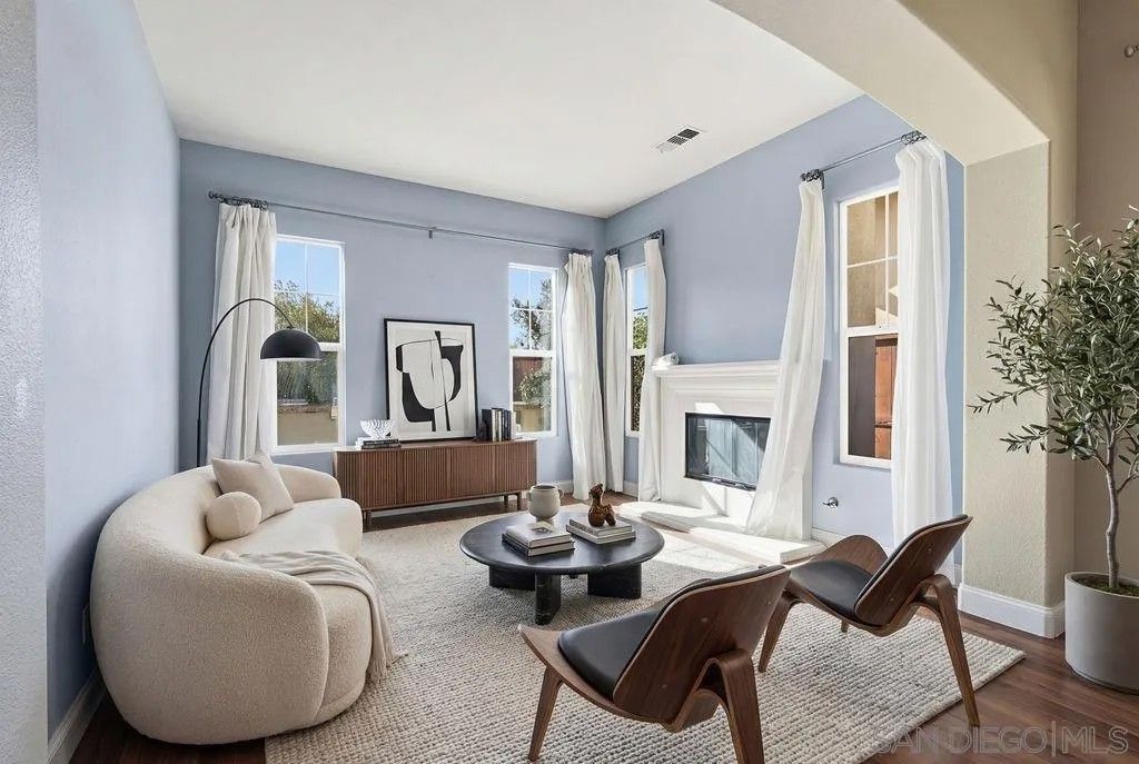 Photo of 721 Hollowbrook Ct, San Marcos, CA 92078 (MLS # 260004766)