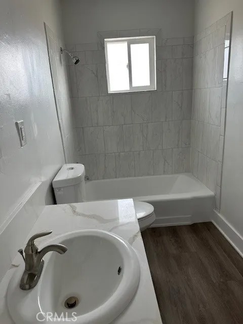 211 E California Avenue