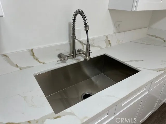 211 E California Avenue