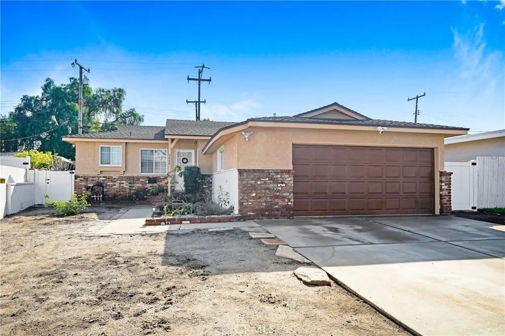 Photo of 2006 W 180th Place, Torrance, CA 90504 (MLS # SB25266860)