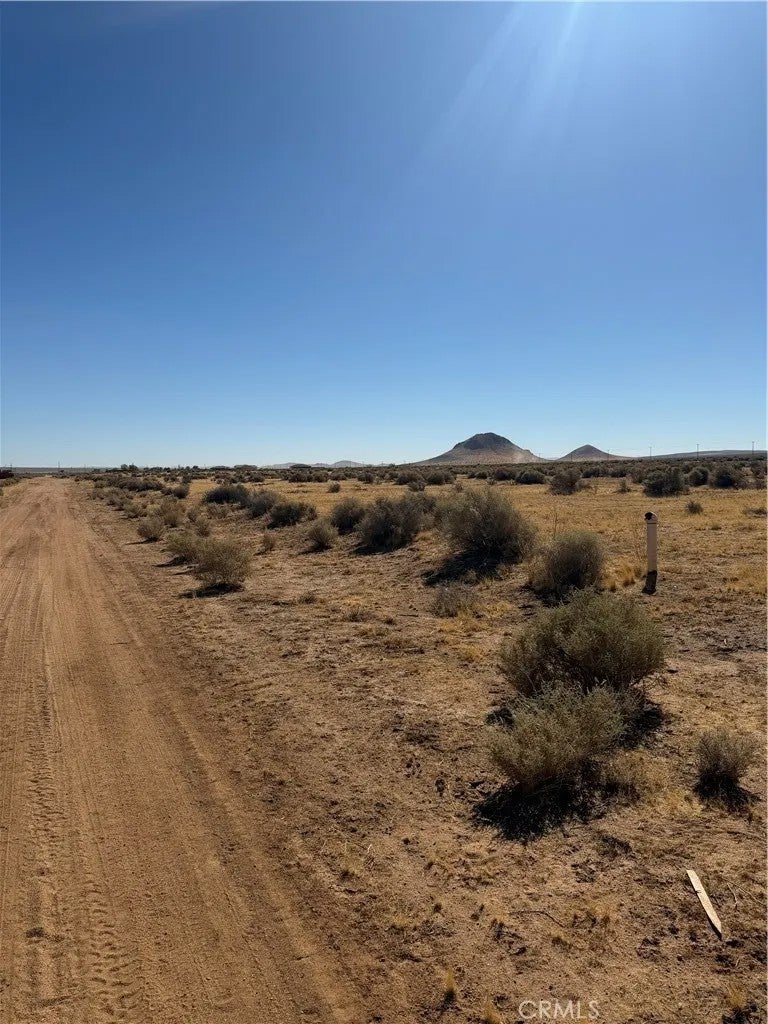 Photo of 0 Moss Ave, California City, CA 93504 (MLS # HD26218257)