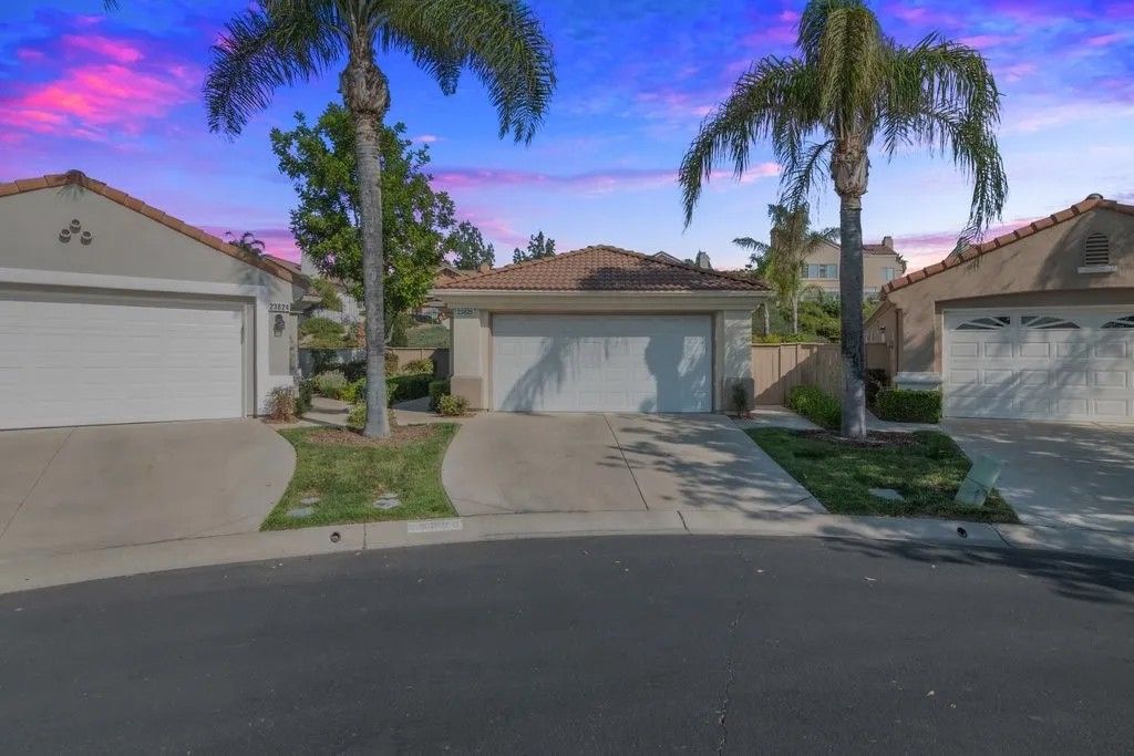 Photo of 23825 Corte Picante, Murrieta, CA 92562 (MLS # SW25162161)