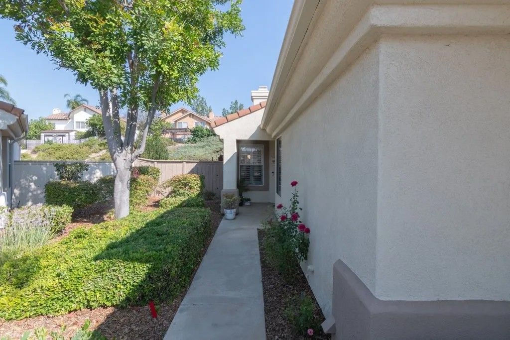 Photo of 23825 Corte Picante, Murrieta, CA 92562 (MLS # SW25162161)