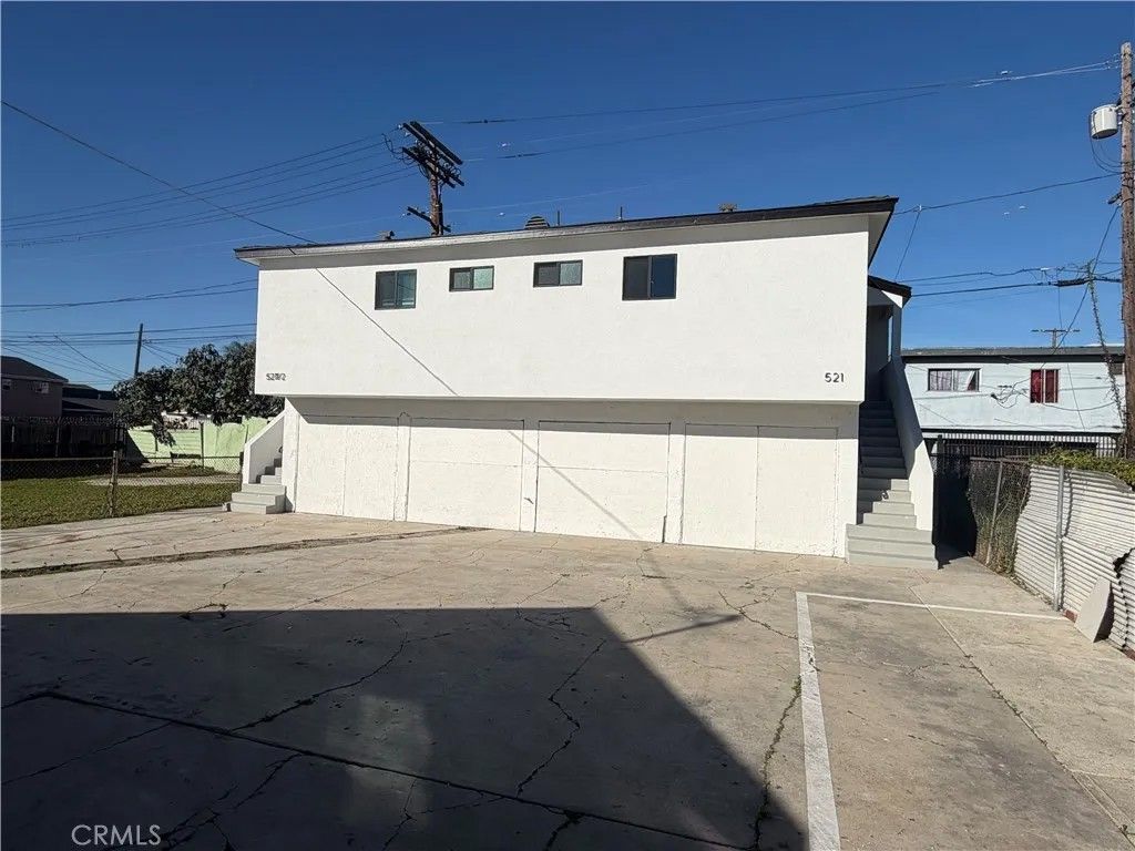 Photo of 521 W 78th St, Los Angeles, CA 90044 (MLS # SB26012205)
