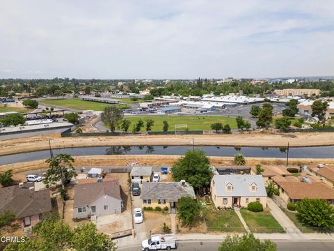 Photo of 213 T Street, Bakersfield, CA 93304 (MLS # V1-35986)