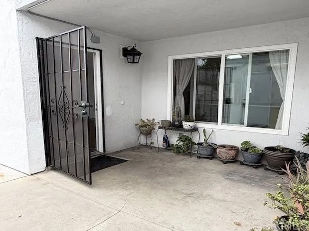 Photo of 1640 Maple Dr #28, Chula Vista, CA 91911 (MLS # PTP2603086)