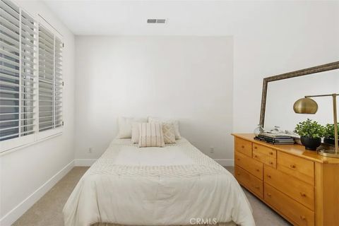 Tiny photo for 37672 Oxford Drive, Murrieta, CA 92562 (MLS # SW26100592)