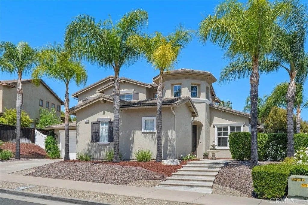 Photo of 37672 Oxford Drive, Murrieta, CA 92562 (MLS # SW26100592)