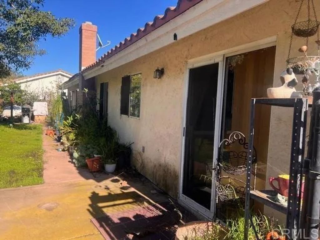 Photo of 1158 Meadow Lake Drive, Vista, CA 92084 (MLS # PTP2600692)