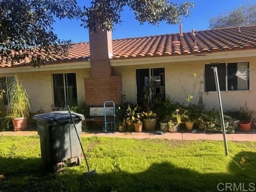 Photo of 1158 Meadow Lake Drive, Vista, CA 92084 (MLS # PTP2600692)