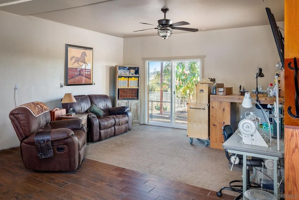 Photo of 31141 Saddleback Rd, Valley Center, CA 92082 (MLS # 250033520)