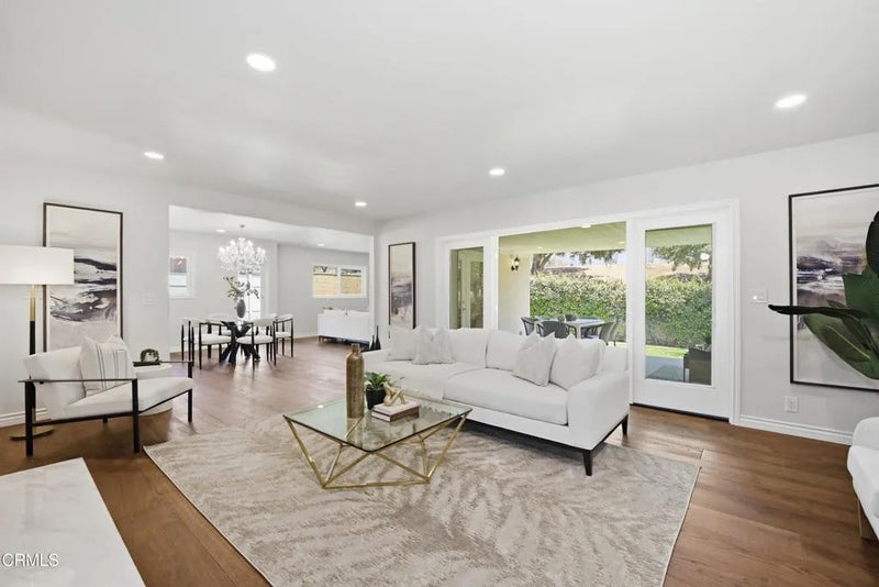 960 Crestview Drive