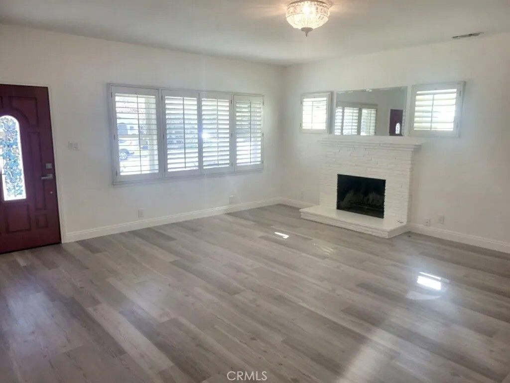 Photo of 305 Roycroft Ave, Long Beach, CA 90814 (MLS # PW25276706)