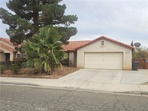 Photo of 11117 Villa St, Adelanto, CA 92301 (MLS # HD25259123)