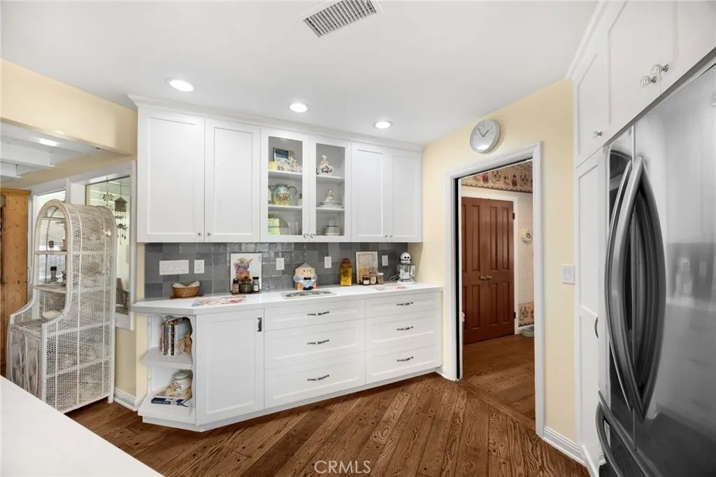 419 E Sunny Hills Road