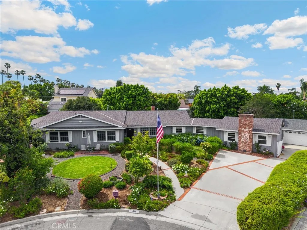 419 E Sunny Hills Road