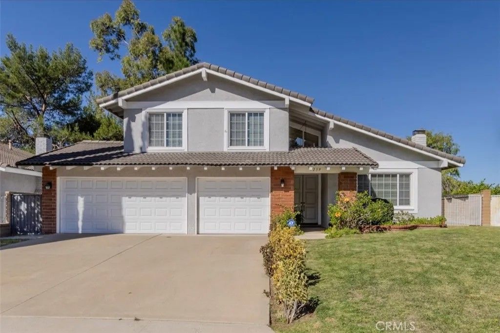 Photo of 7239 E Drake Dr, Anaheim Hills, CA 92807 (MLS # PW25246391)