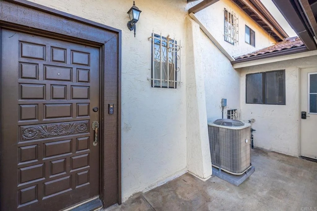 5406 Villas Drive