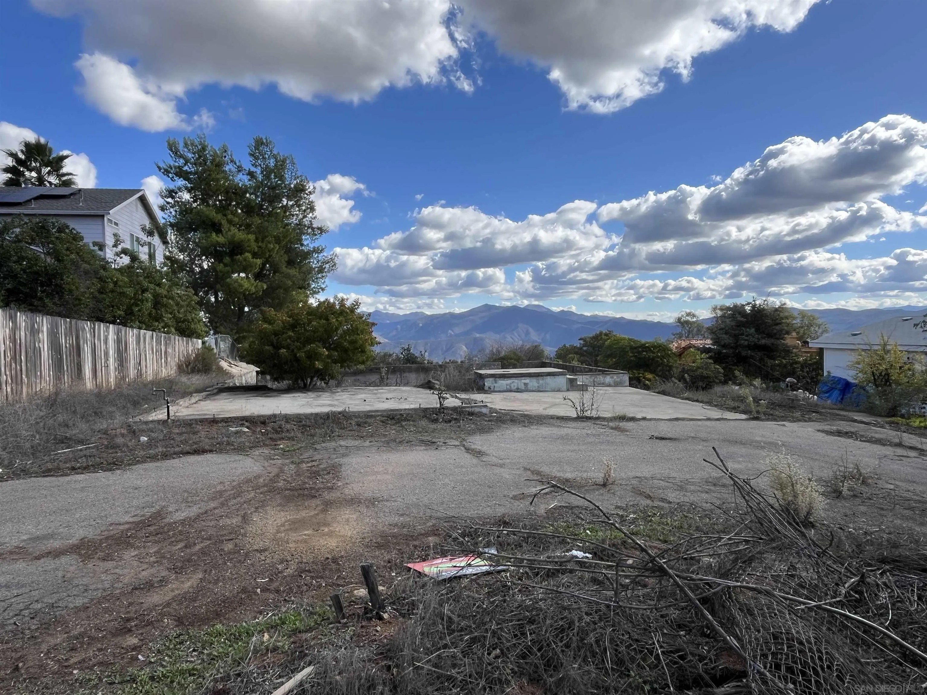 1828 Suncrest Blvd 1828