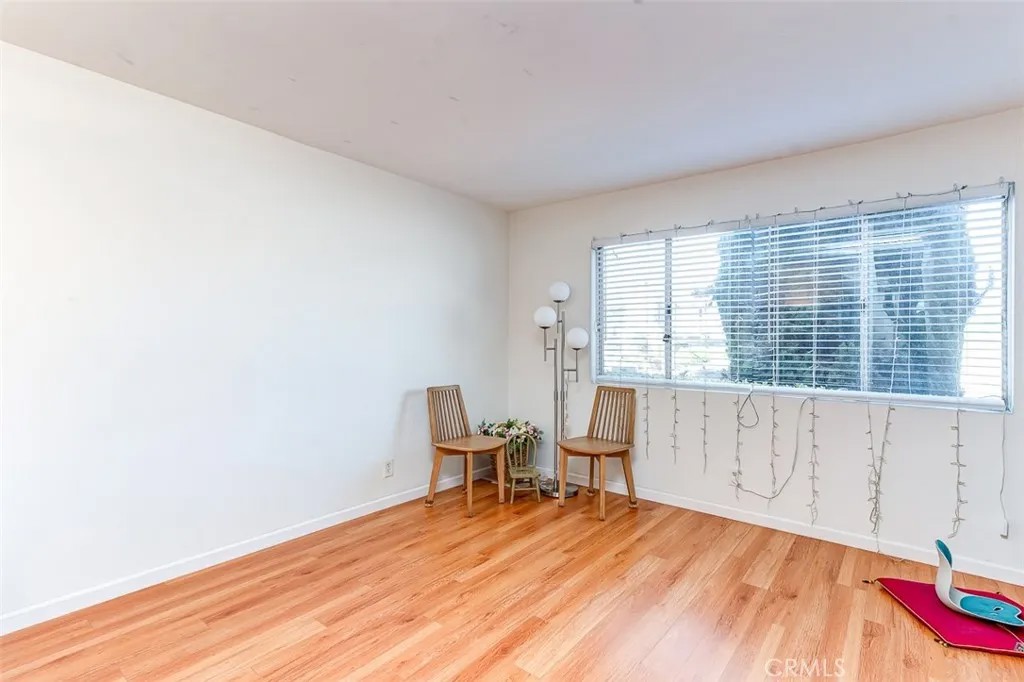 400 N Acacia Avenue B10