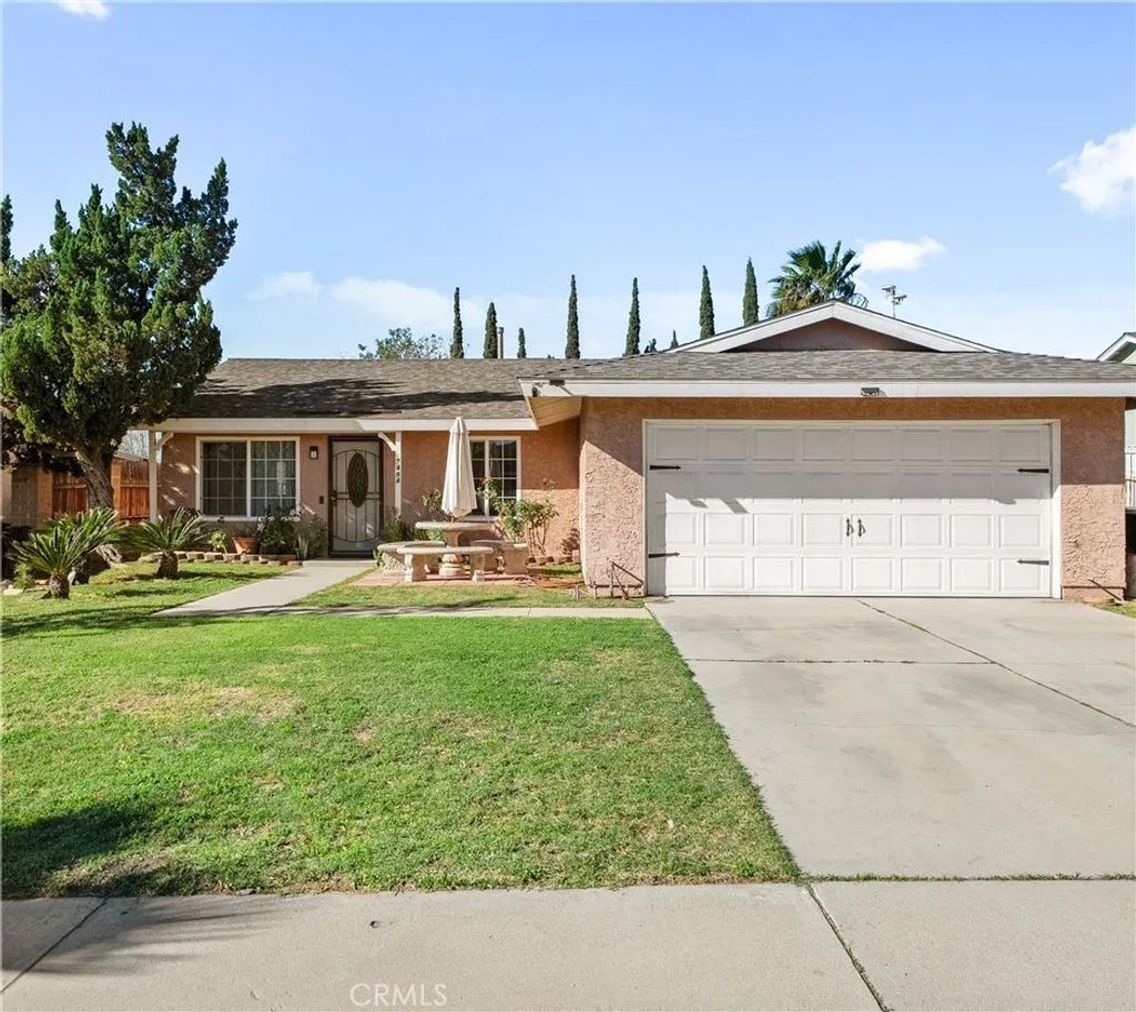 Photo of 7494 LEMON Street, Fontana, CA 92336 (MLS # PI26011439)