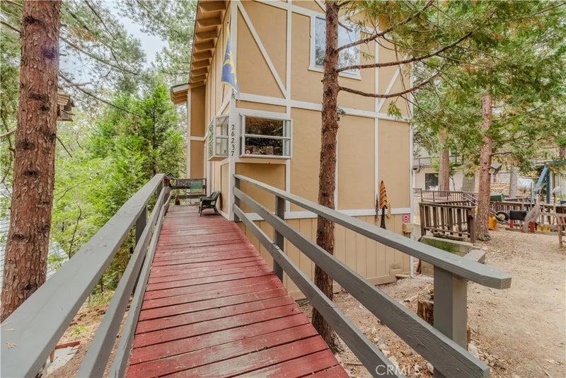 26237 Sky Ridge
