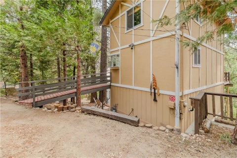 Tiny photo for 26237 Sky Ridge, Twin Peaks, CA 92391 (MLS # CV26187674)
