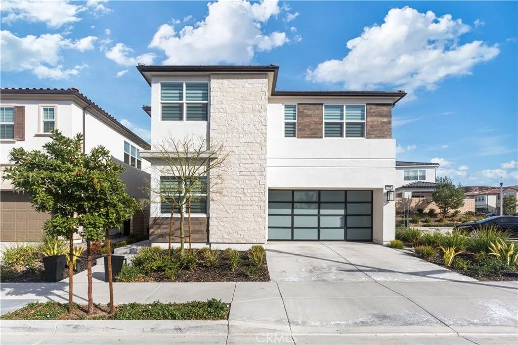 Photo of 19292 Merryweather Drive, Canyon Country, CA 91351 (MLS # SR25279978)