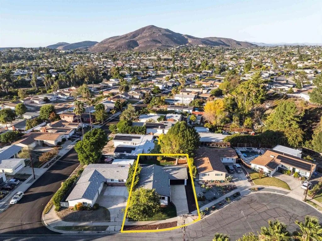 Photo of 7750 Ropalt St, La Mesa, CA 91942 (MLS # NDP2511174)