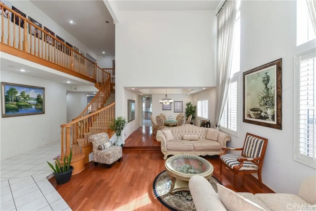 8248 E Live Oak