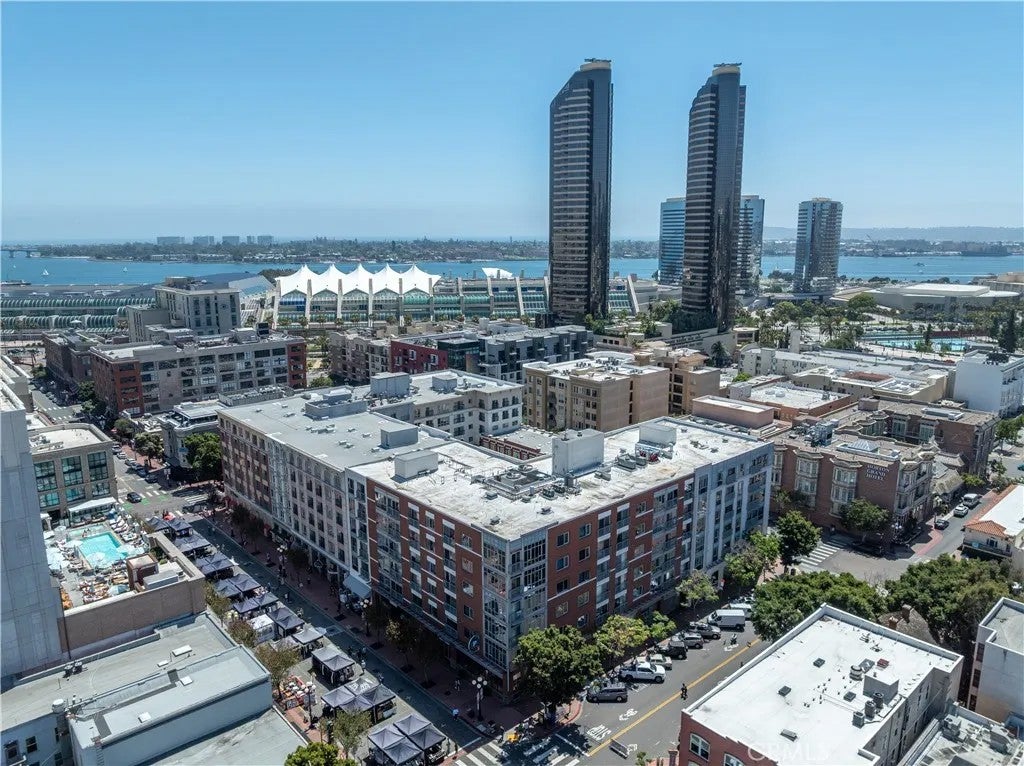 445 Island Avenue 501