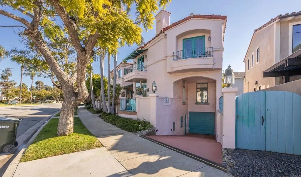 Photo of 1612 Cajon Place, Coronado, CA 92118 (MLS # PTP2602969)