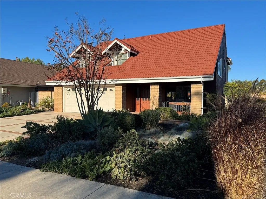 Photo of 22911 Plainview Cir, Lake Forest, CA 92630 (MLS # OC25277367)