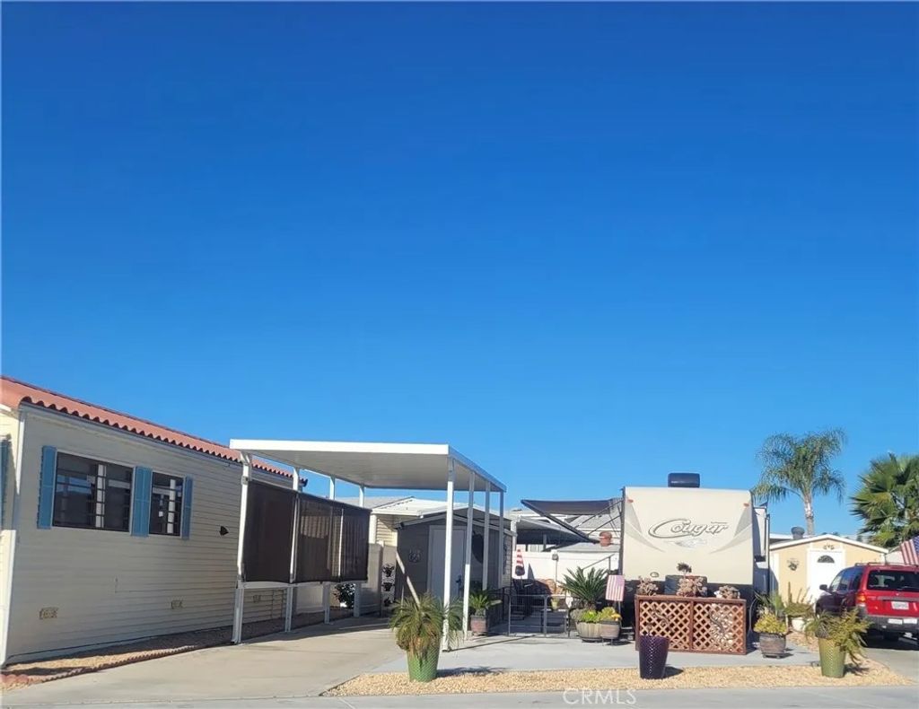 Photo of 1295 S Cawston Ave, Hemet, CA 92545 (MLS # SW26029753)