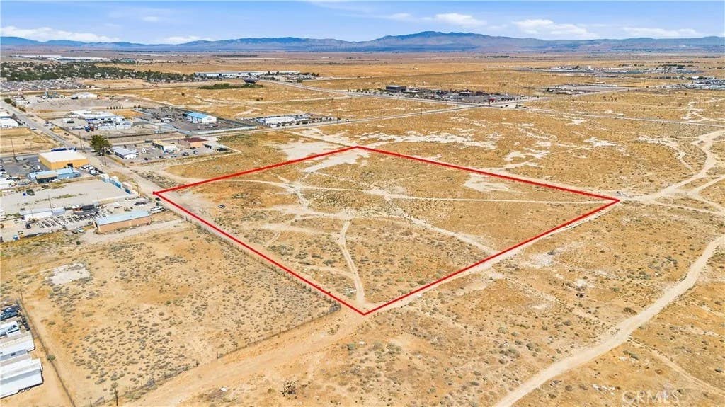 Photo of 300 E Ave H4, Lancaster, CA 93534 (MLS # SR26147483)