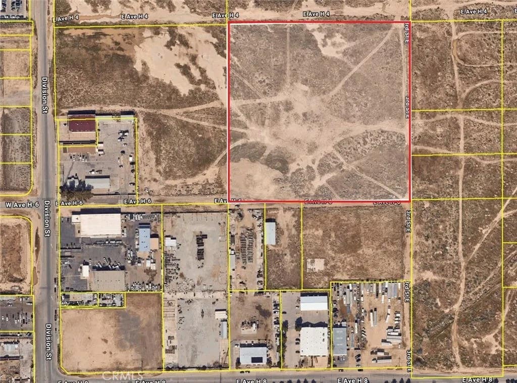 Photo of 300 E Ave H4, Lancaster, CA 93534 (MLS # SR26147483)