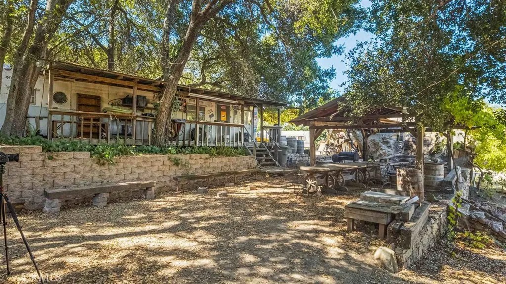 0 Los Casitas