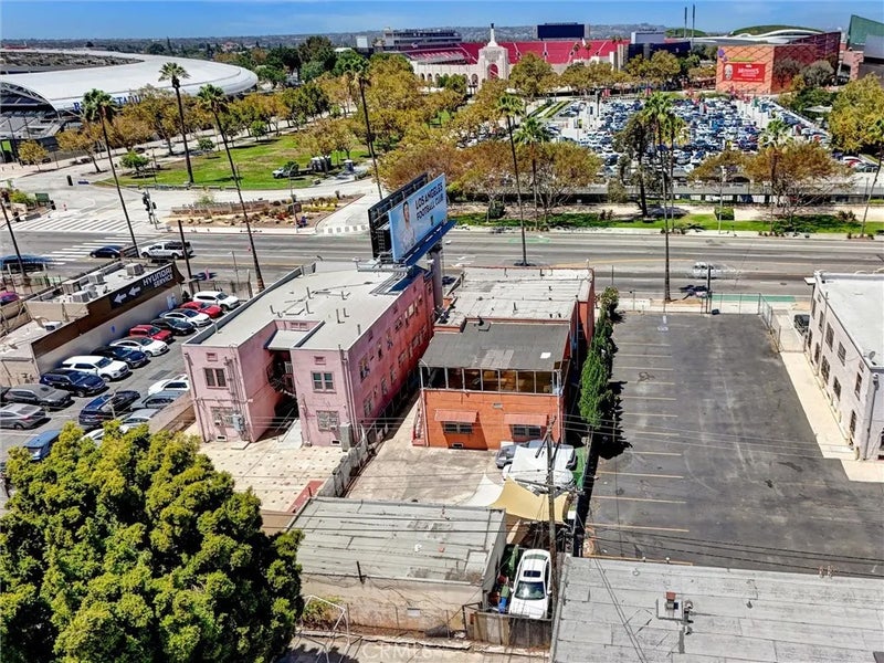 3830 S Figueroa Street
