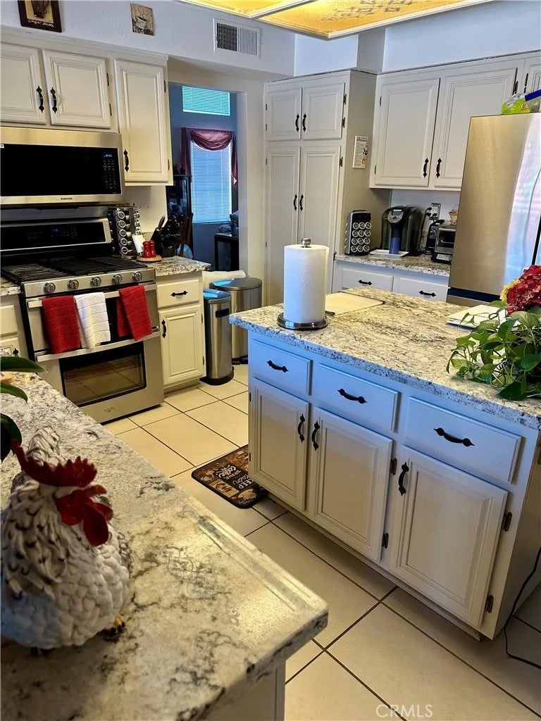 14800 Snake River Court