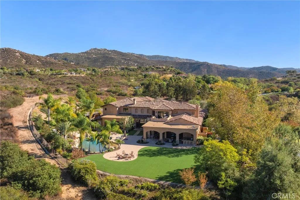 Photo of 18795 Heritage Dr, Poway, CA 92064 (MLS # PW26049622)
