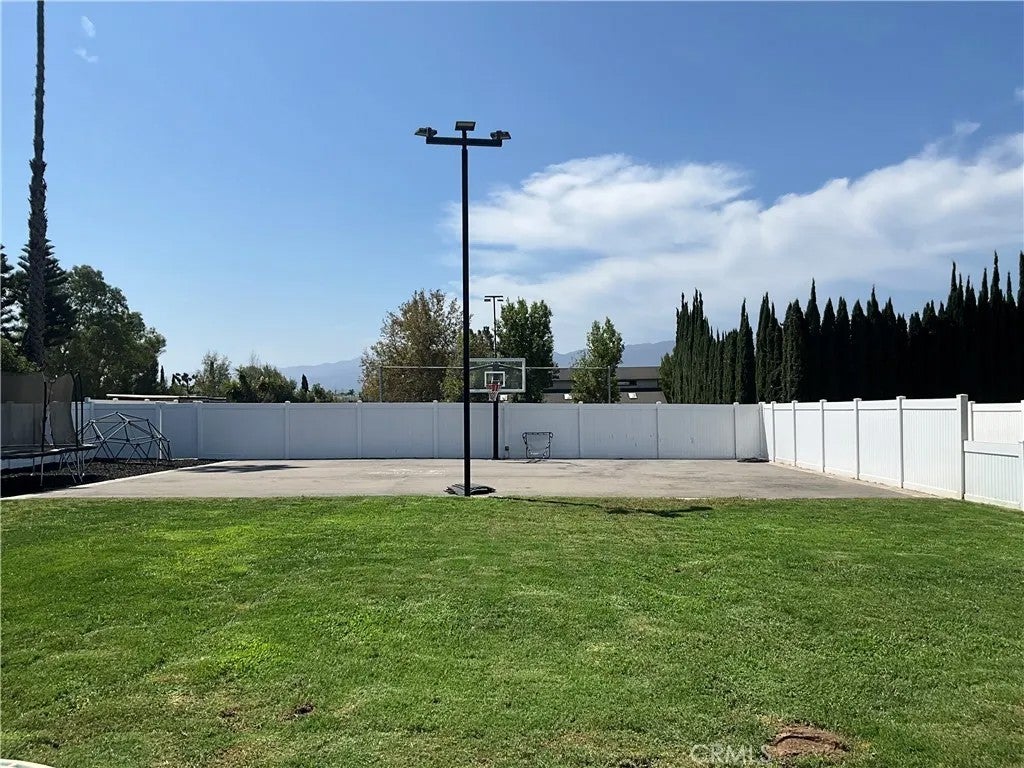 2090 Paddock