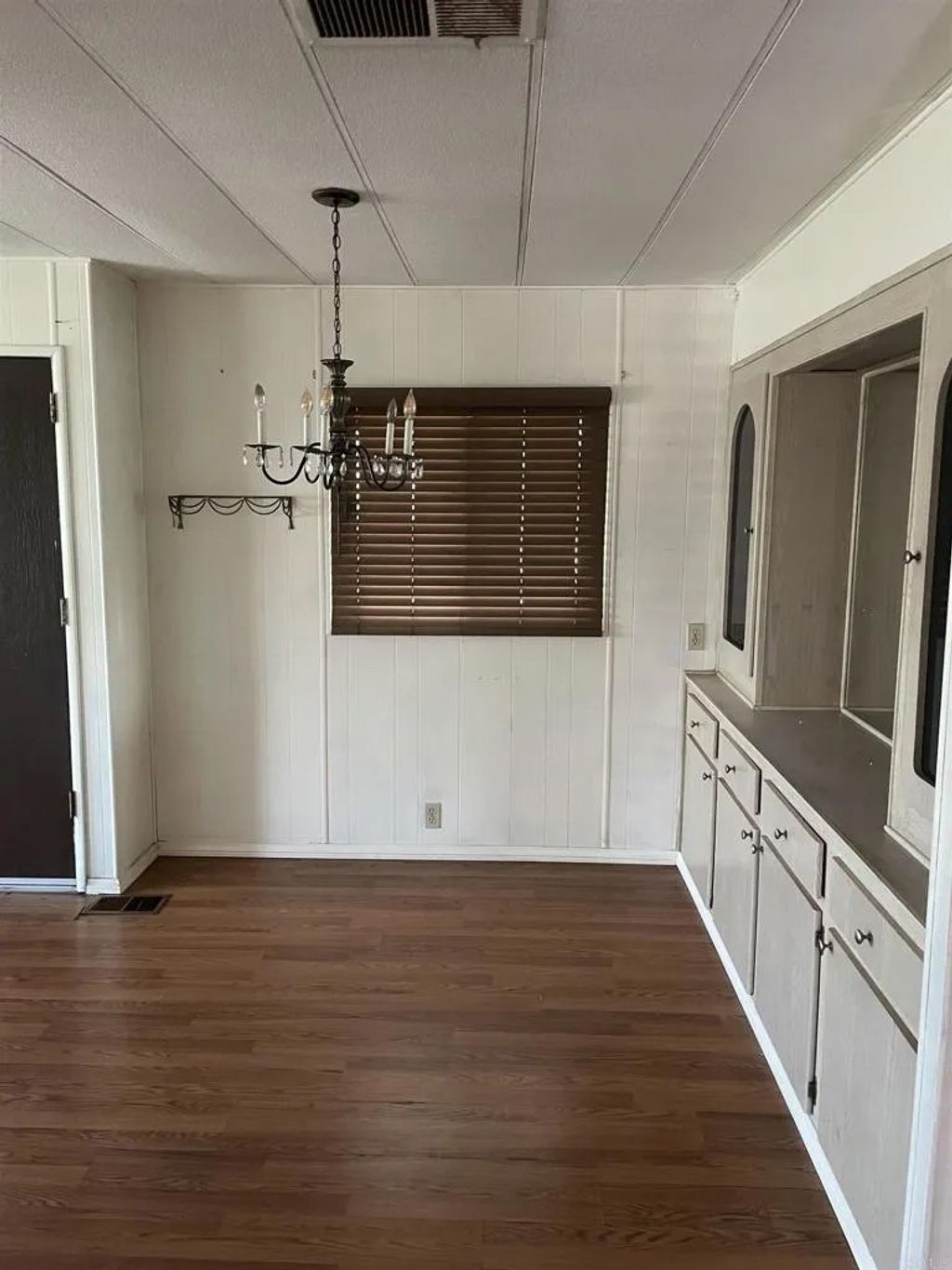 Photo of 1010 E Bobier Dr #86, Vista, CA 92084 (MLS # NDP2603754)