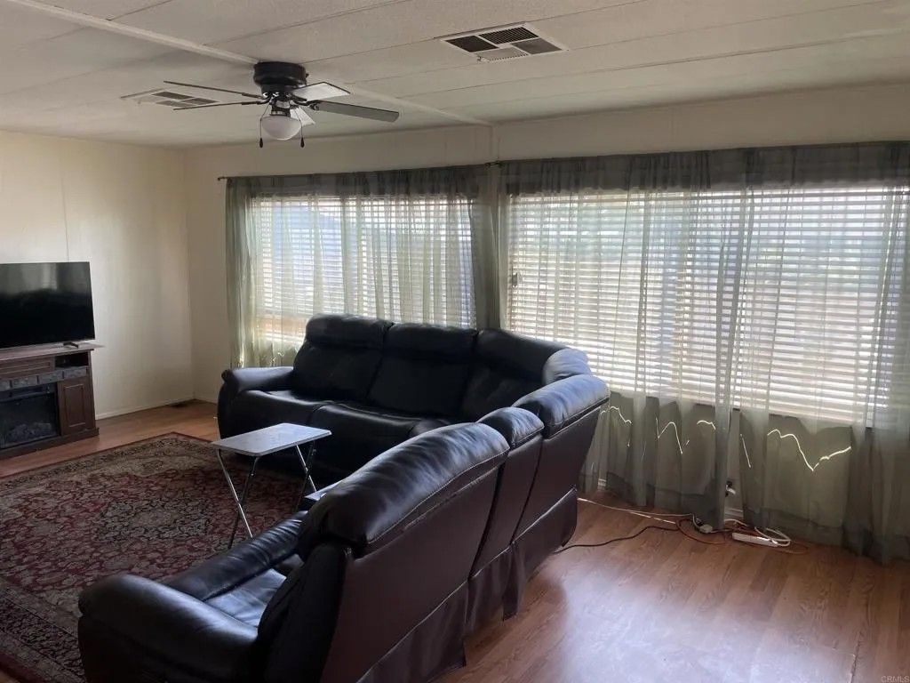 Photo of 1010 E Bobier Dr #86, Vista, CA 92084 (MLS # NDP2603754)