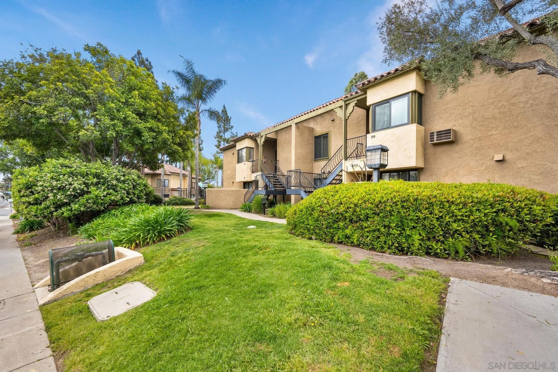 6737 Oakridge Rd 205
