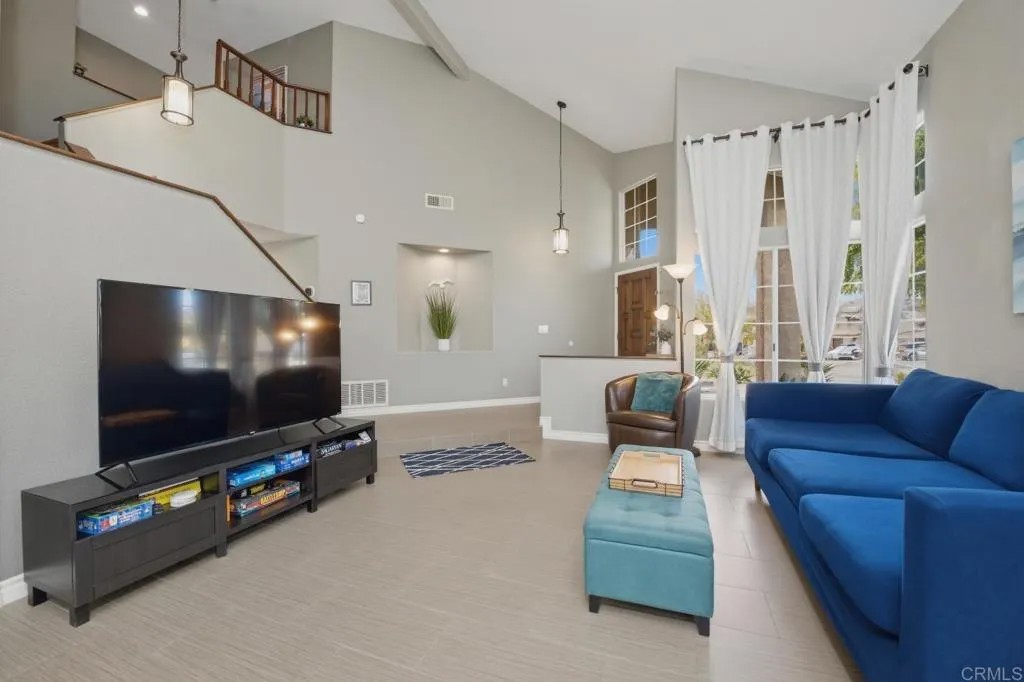 1125 Meridian Lane