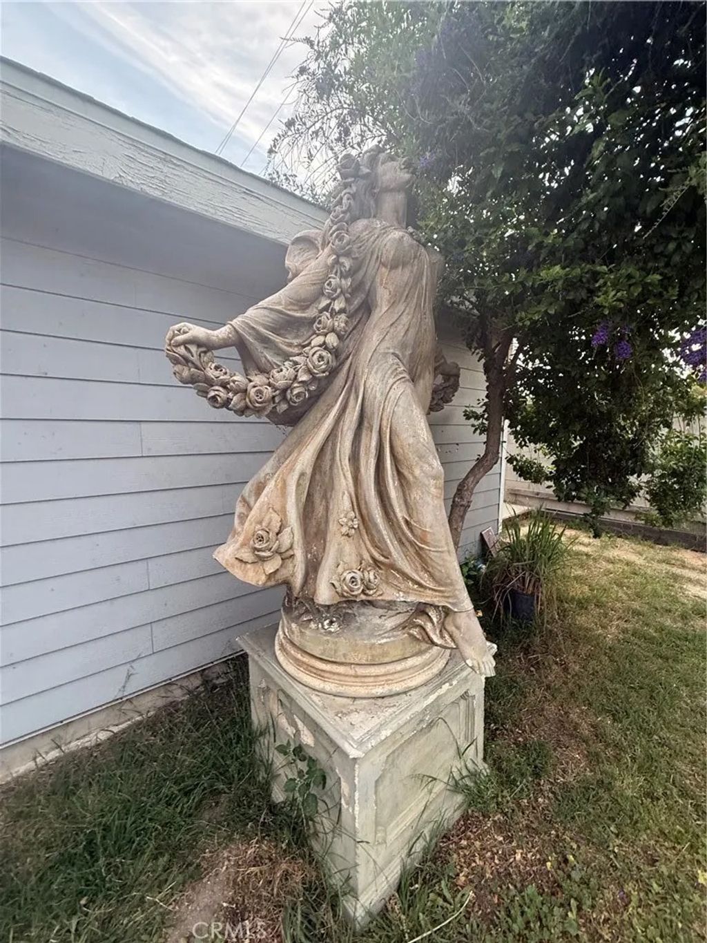 Photo of 16823 Simonds St, Granada Hills, CA 91344 (MLS # SR26068263)