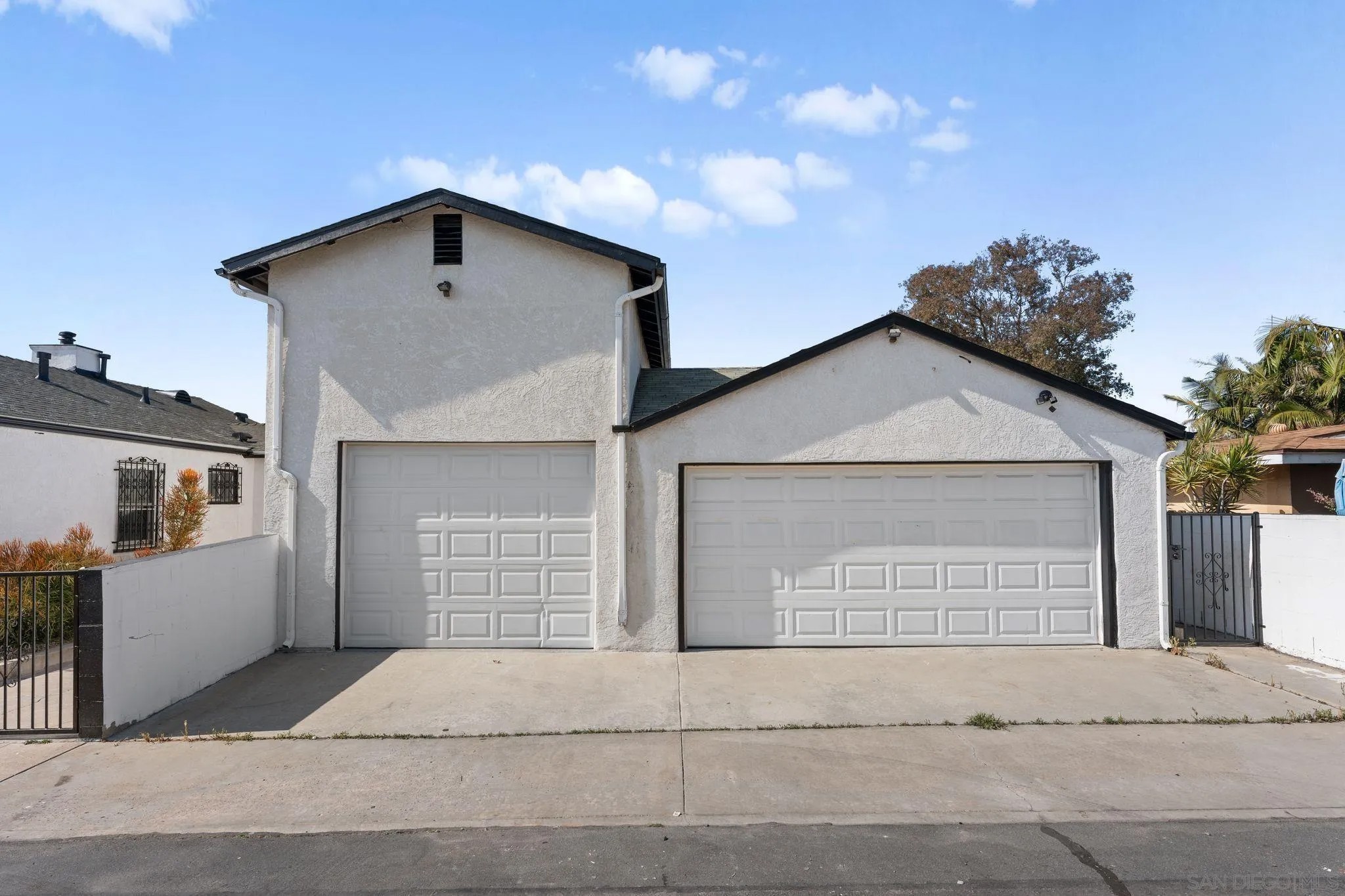 407 43rd St.