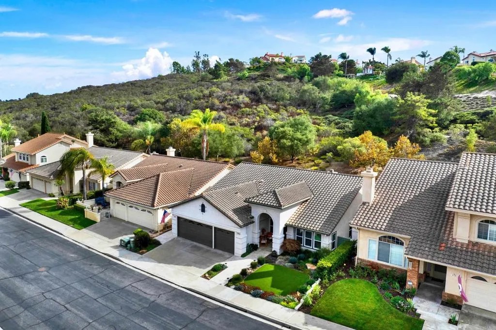 3753 Southridge Way