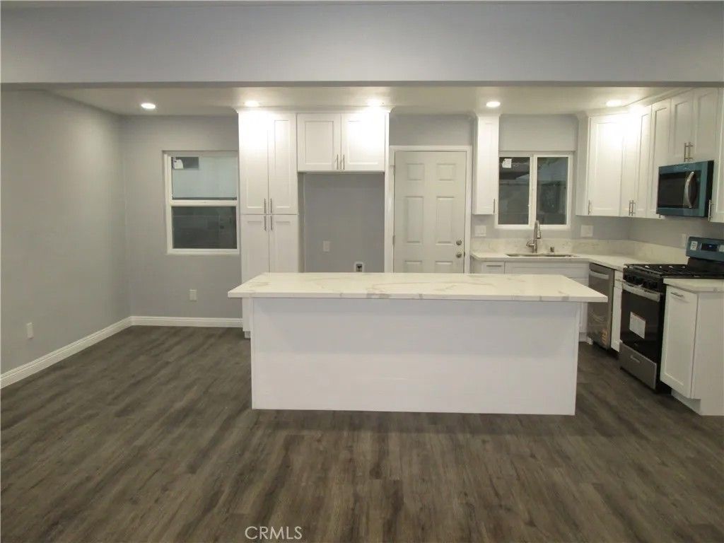 Photo of 852 Davidson Avenue, San Bernardino, CA 92411 (MLS # CV25267061)