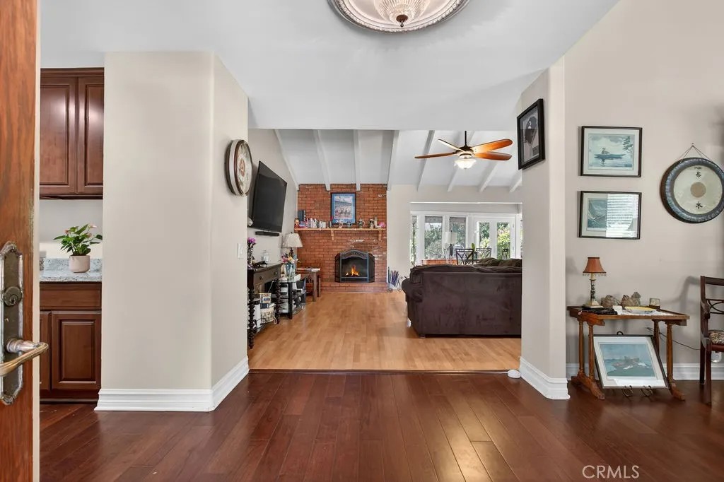9275 Hidden Valley